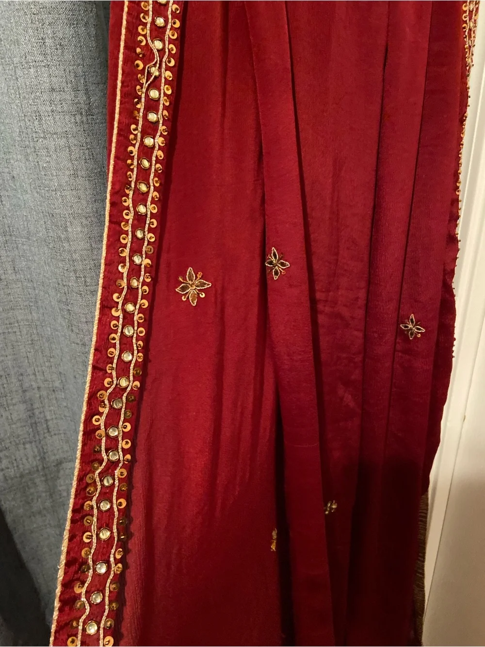 Elegant Pure Dasheen Burgundy Indian Women's Scarf Dupatta Shawl Gold Embroidery